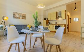 Cityapartment - 53 M², 2 Zimmer, Zentral, Netflix, Kueche, Waschmaschine