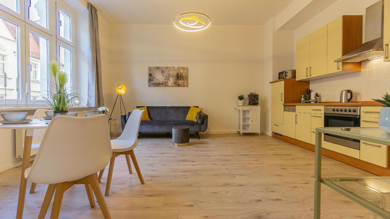 Cityapartment - 53 M², 2 Zimmer, Zentral, Netflix, Kueche, Waschmaschine Chociebuż Zewnętrze zdjęcie
