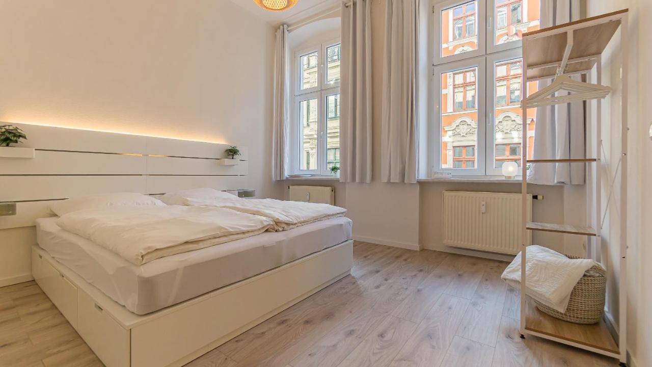 Cityapartment - 53 M², 2 Zimmer, Zentral, Netflix, Kueche, Waschmaschine Chociebuż Zewnętrze zdjęcie