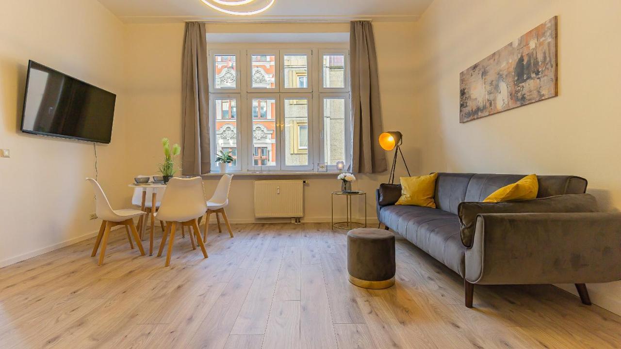 Cityapartment - 53 M², 2 Zimmer, Zentral, Netflix, Kueche, Waschmaschine Chociebuż Zewnętrze zdjęcie